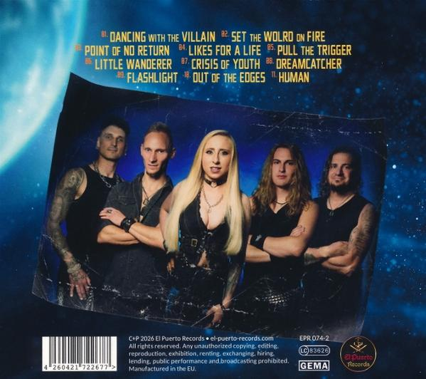 Fünf Bandmitglieder posieren vor blauem Weltraumhintergrund mit Songtiteln.
