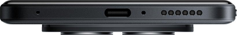Okostelefon alsó éle, USB-C porttal, mikrofonnal és hangszóróráccsal.