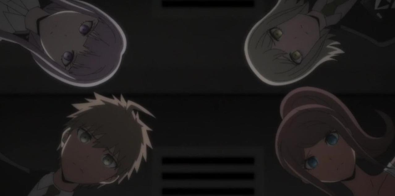 Vier Anime-Charaktere schauen von oben herab in dunkler Umgebung.