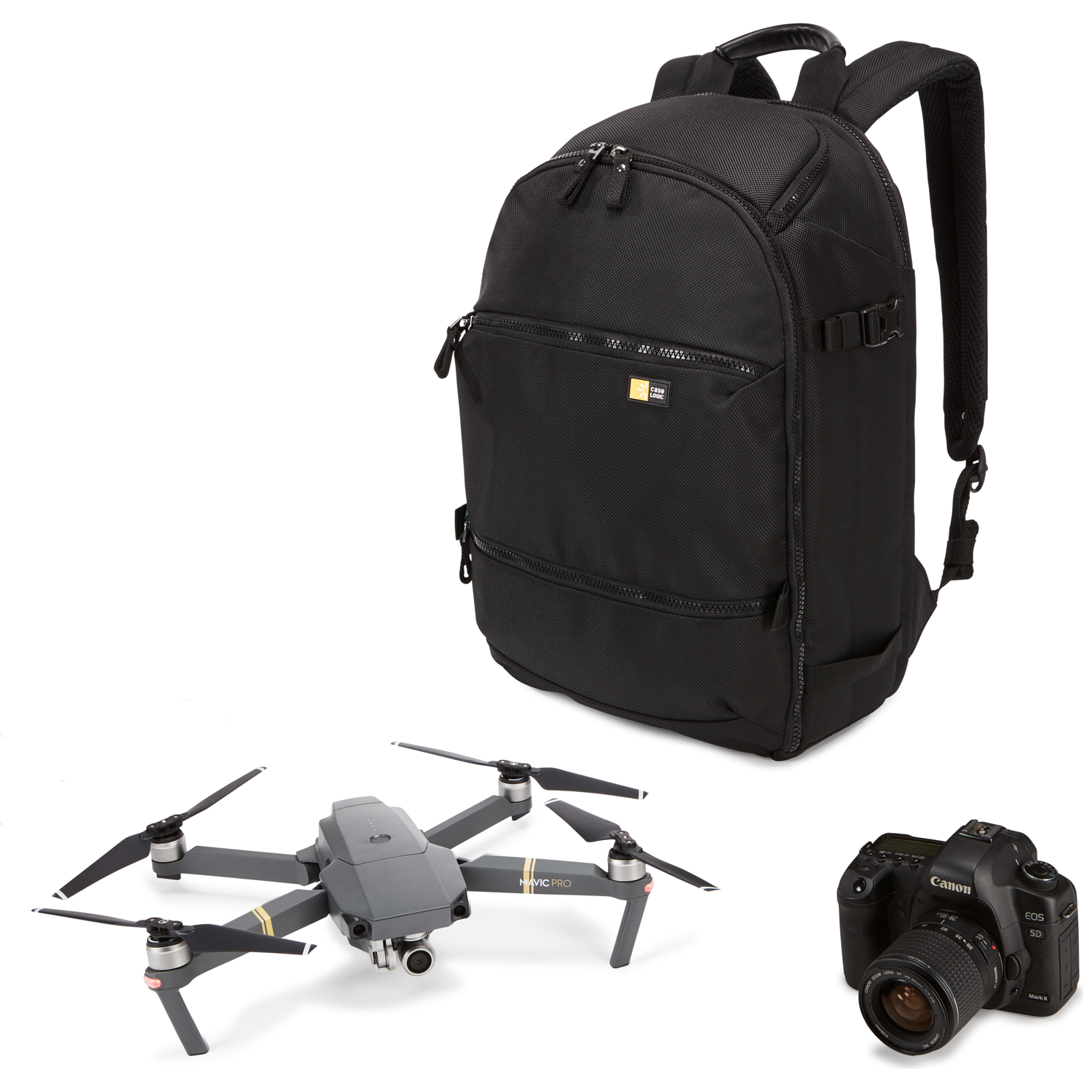 Zwarte rugzak, grijze drone met zwarte propellers en zwarte Canon DSLR camera.