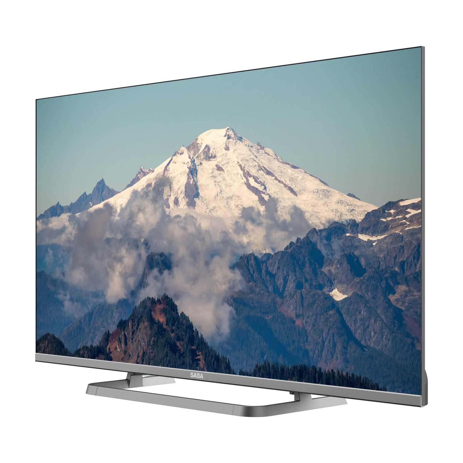 Una TV moderna mostra un panorama di montagne innevate con nuvole.