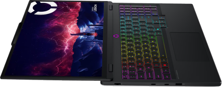 Ein geöffneter Laptop mit farbiger Tastaturbeleuchtung und einem kosmischen Hintergrundbild.