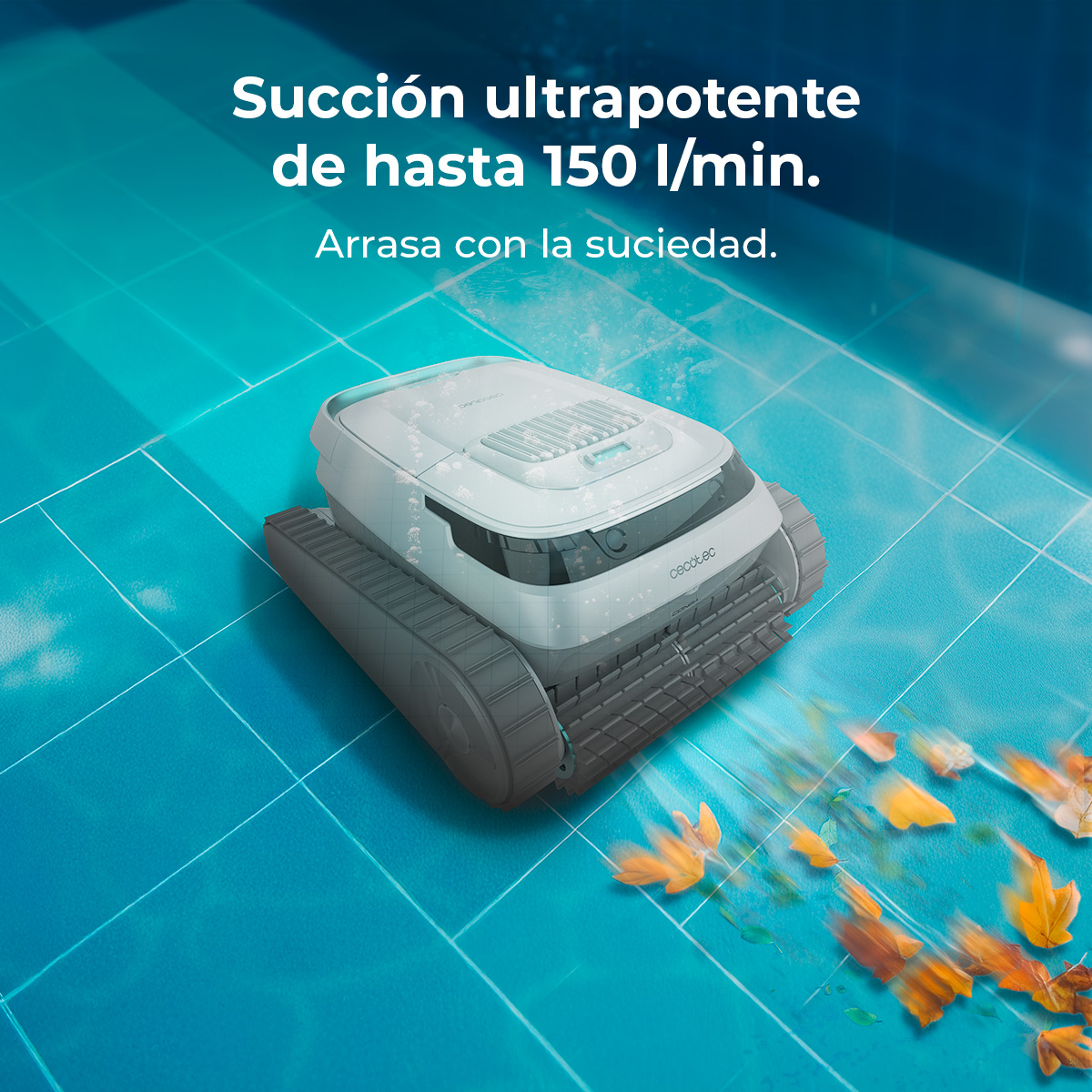 Un limpiador robótico blanco para piscinas con orugas aspira hojas de una piscina azul.