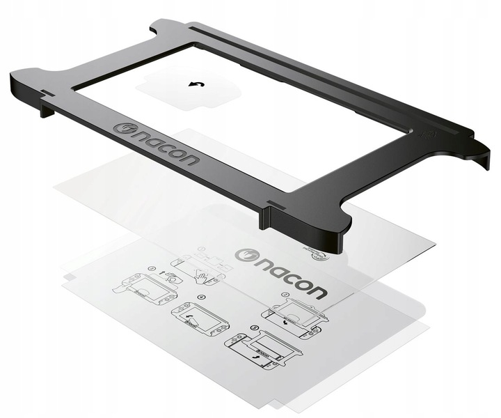 Czarny uchwyt z logo Nacon leży na przezroczystych kartkach z instrukcjami.