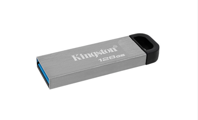 Siyah koruyucu kapaklı gümüş Kingston 128GB USB bellek.