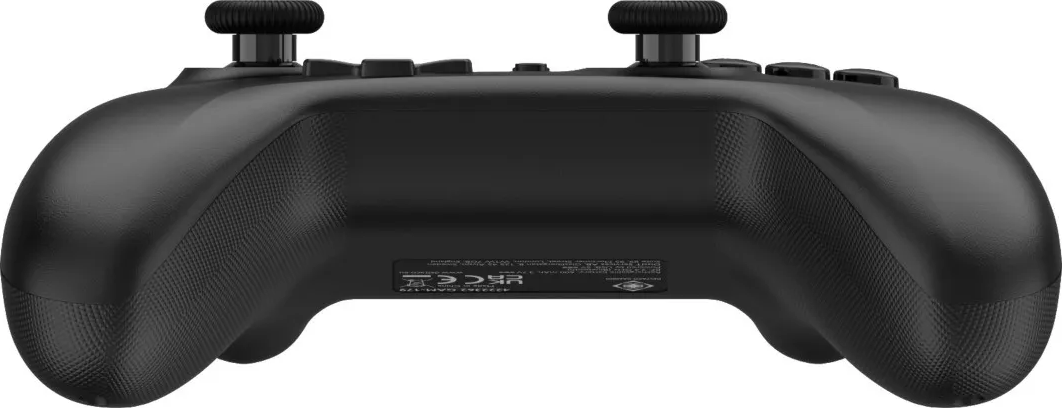 Controller di gioco nero con due joystick e pulsanti.