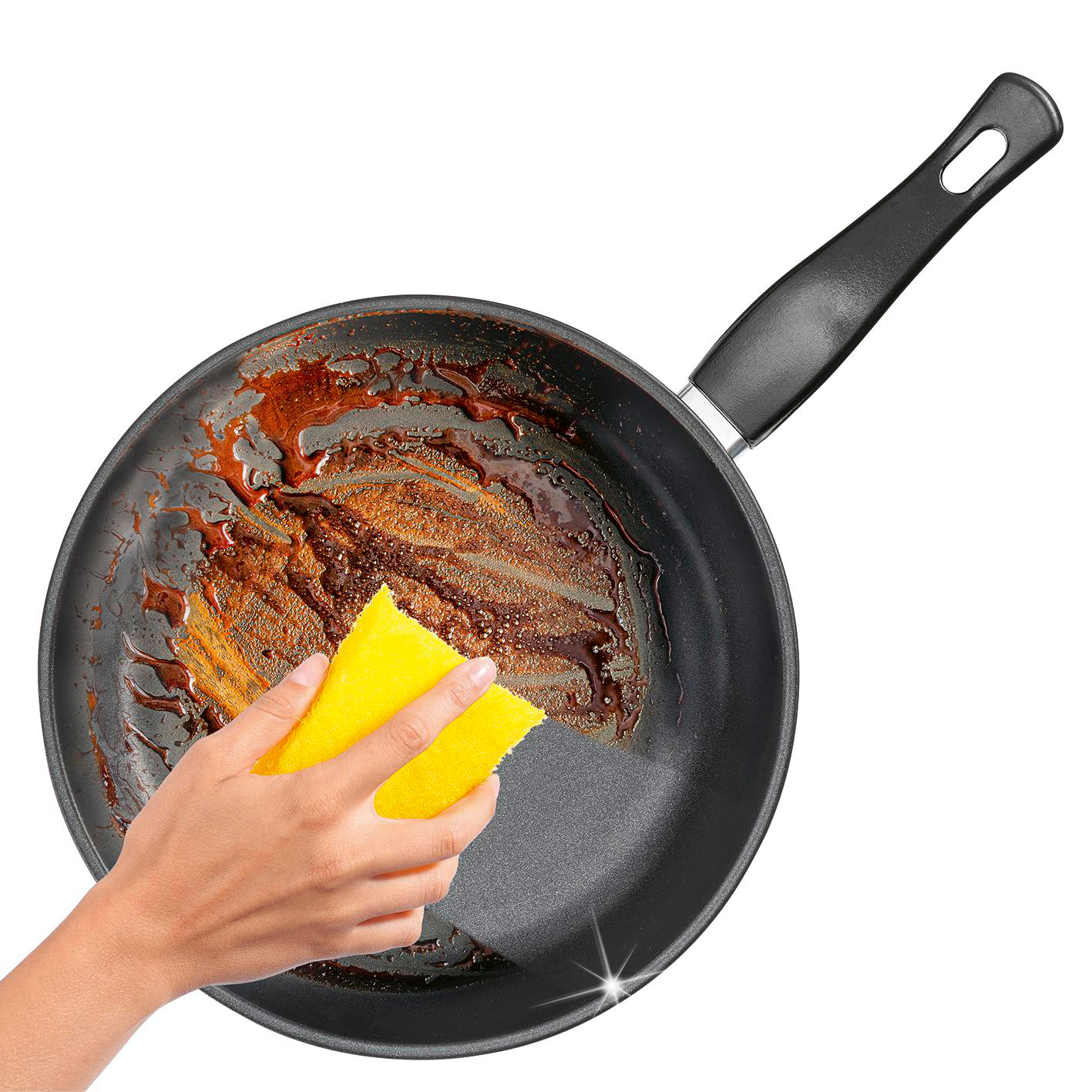 Eine Hand reinigt eine schmutzige Pfanne mit einem gelben Schwamm.