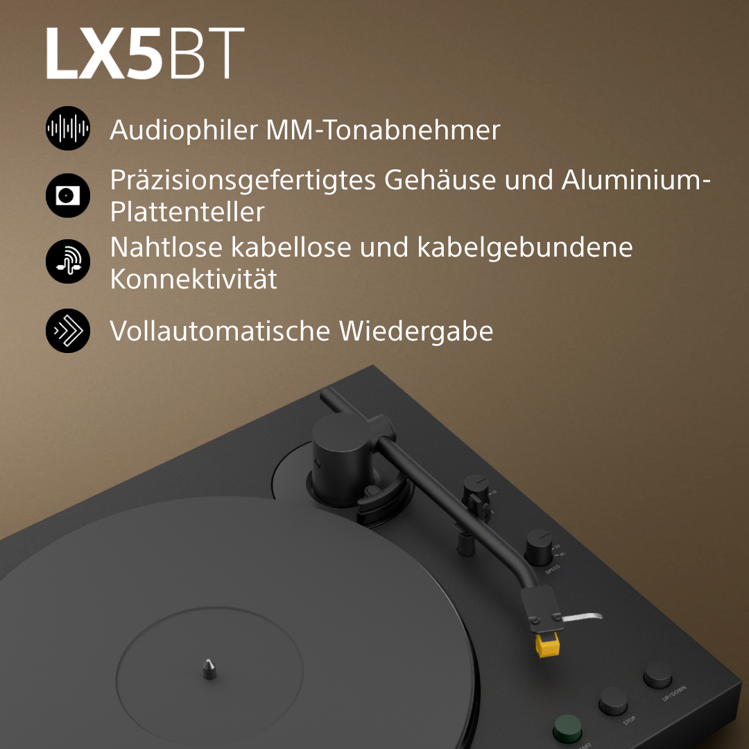 Schwarzer Plattenspieler mit Text über MM-Tonabnehmer, Präzisionsgehäuse, Konnektivität.
