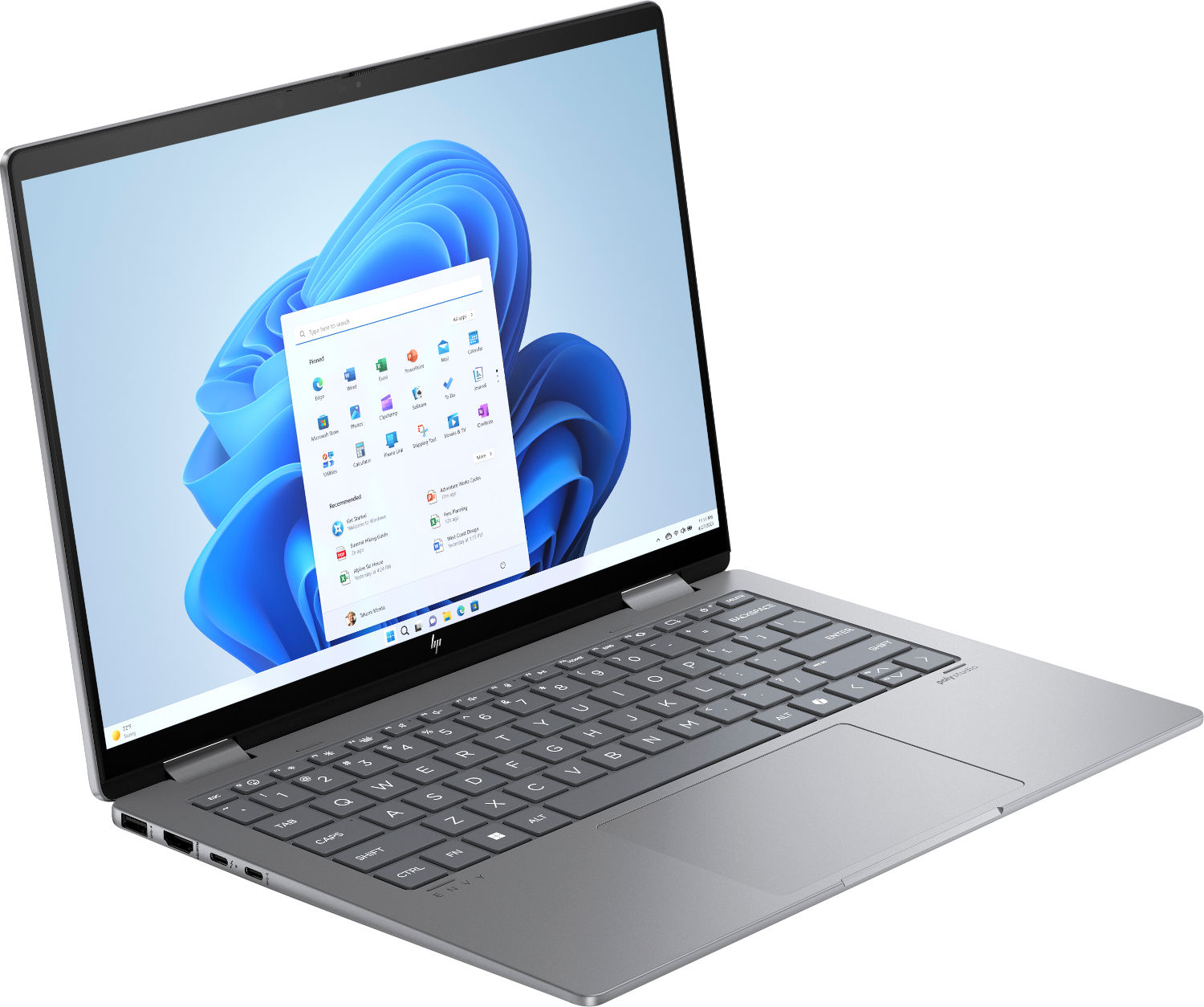 Een zilveren laptop met een geopend Windows 11 startmenu.
