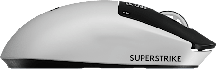 Fehér gamer egér fekete görgővel és gombokkal. SUPERSTRIKE felirat.