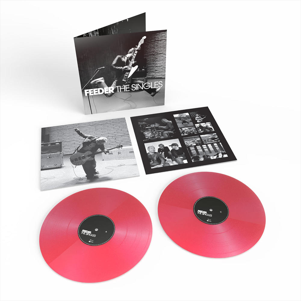 Feeder The Singles Vinyl-Set mit zwei roten Schallplatten und Cover-Artwork.