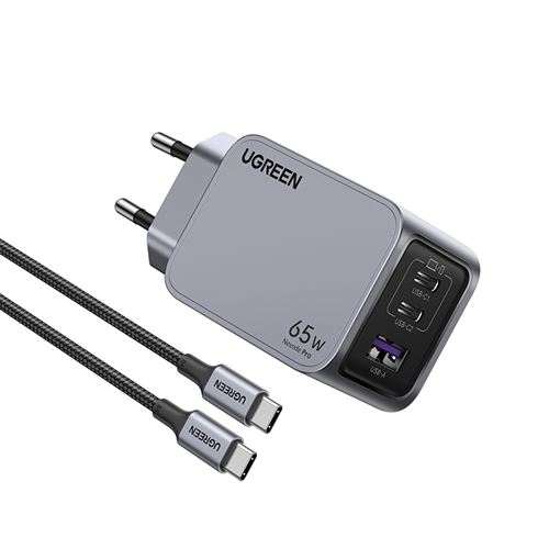 Cargador gris UGREEN 65W Nexode Pro con dos puertos USB-C y un USB-A.