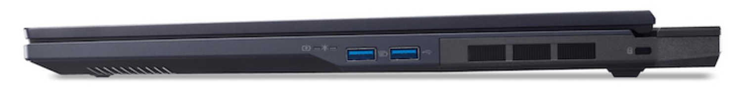 Vista lateral de un portátil oscuro con puertos USB y rejillas de ventilación.