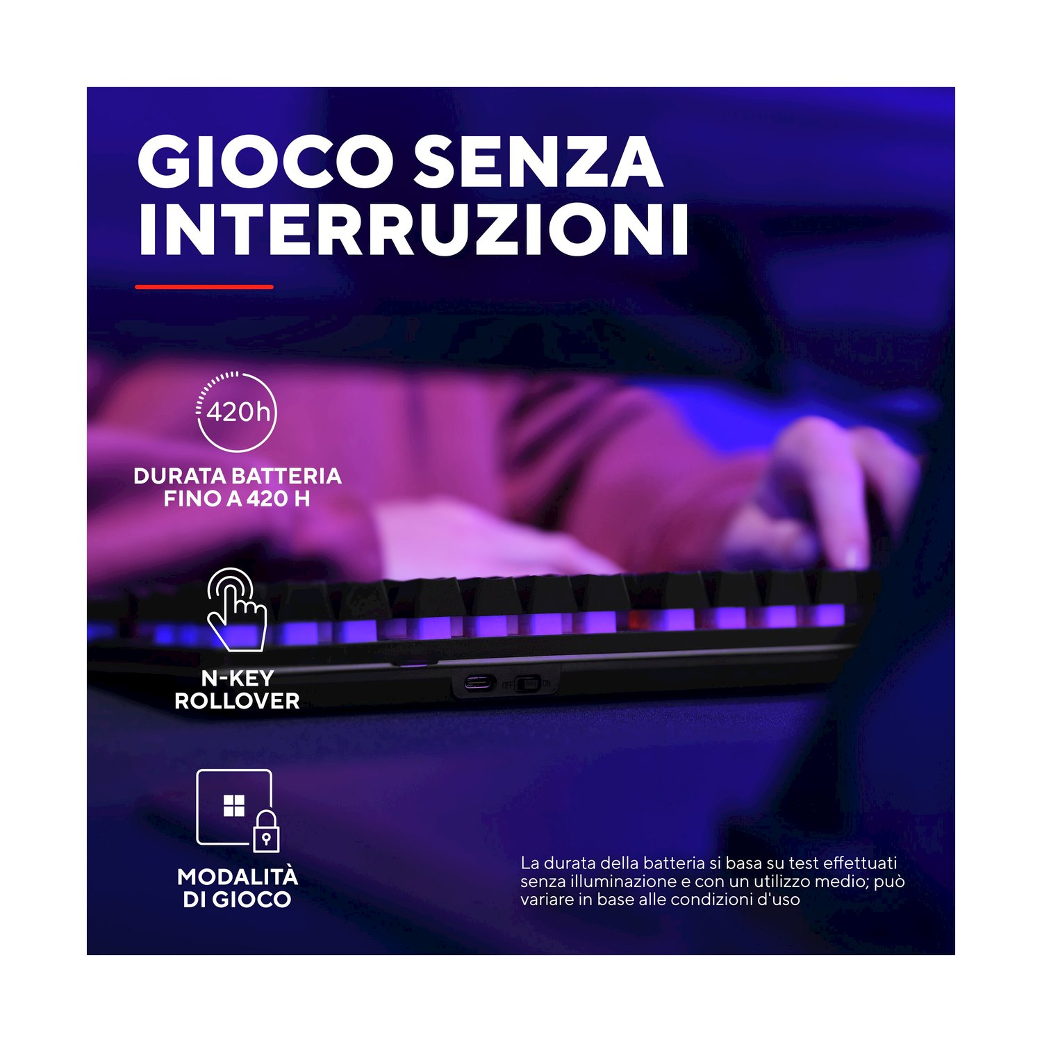 Tastiera gaming con retroilluminazione viola e testo sulla batteria.