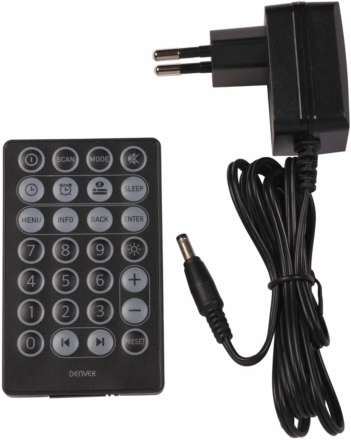 Une télécommande noire et un adaptateur secteur avec câble.