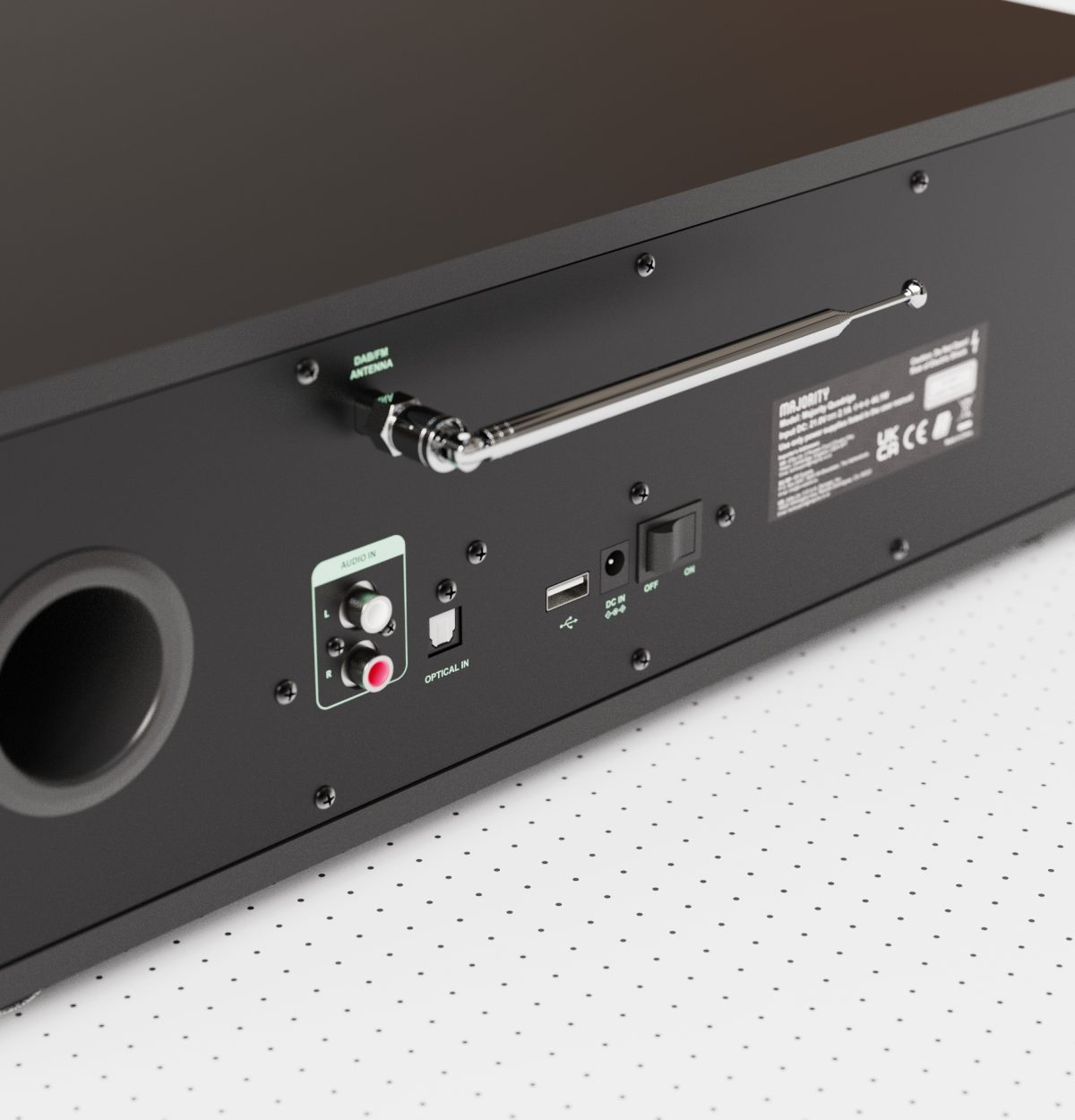 Arrière d'une radio noire avec antenne DAB/FM, entrée audio, entrée optique, USB.