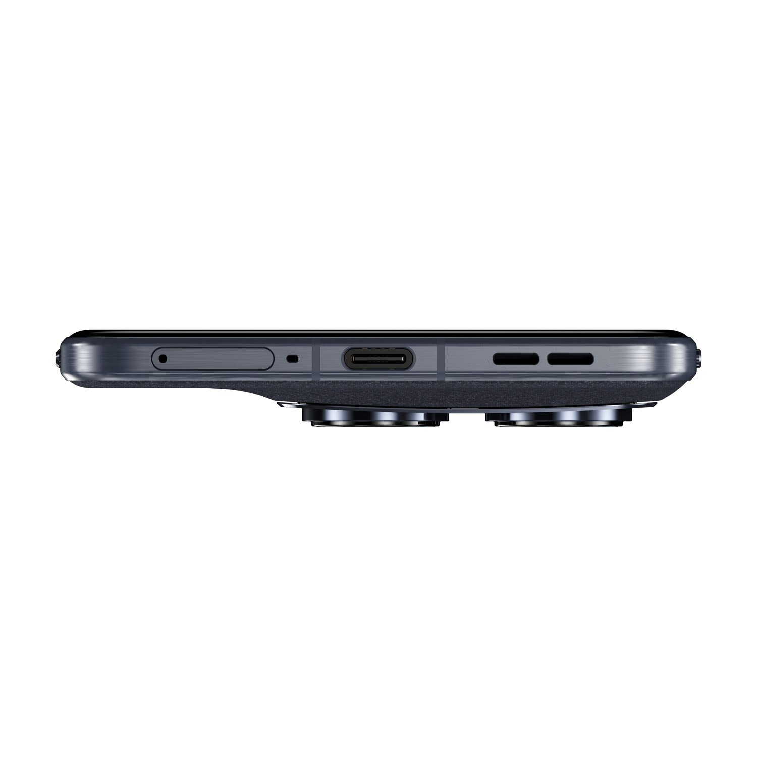 Primo piano del bordo inferiore di uno smartphone scuro con porta USB-C.