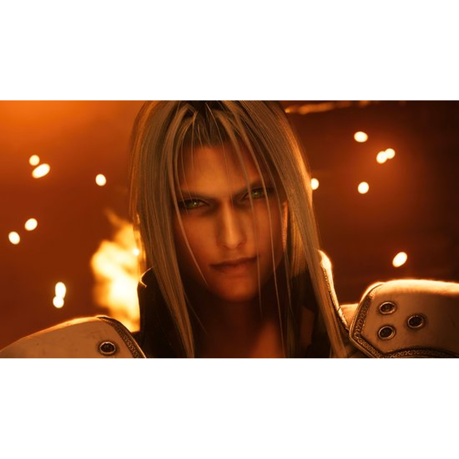 Sephiroth aux longs cheveux clairs et aux yeux verts regarde devant.