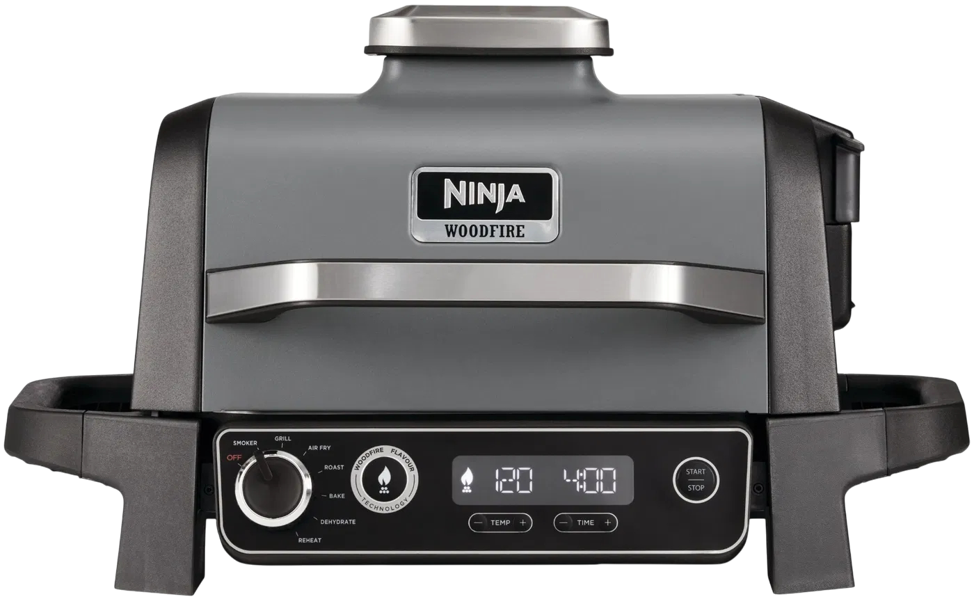 Ein grauer Ninja Woodfire Grill mit Digitalanzeige (120 und 4:00).
