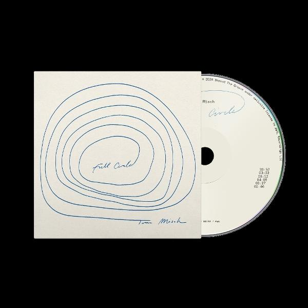 CD-Hülle mit Kreismotiv und CD, Titel 'full Circle', Künstler Tom Misch.