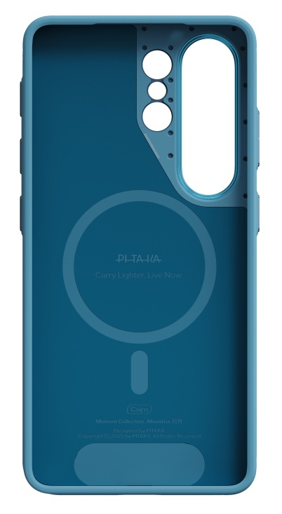 Niebieskie wnętrze etui na telefon z wycięciami na aparat i pierścieniem magnetycznym.