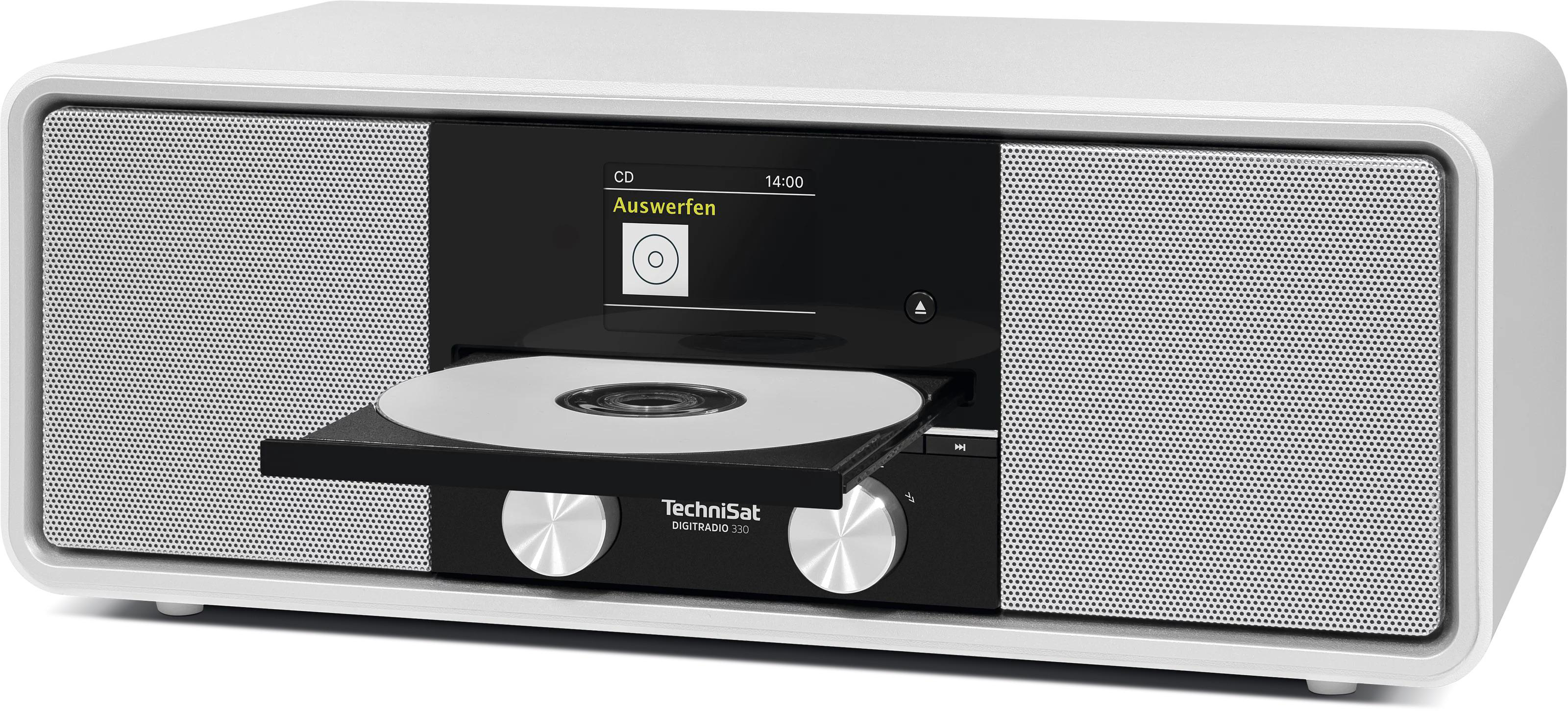 Ein weißes TechniSat Digiradio 330 mit CD-Schublade und CD, Lautsprechergittern.