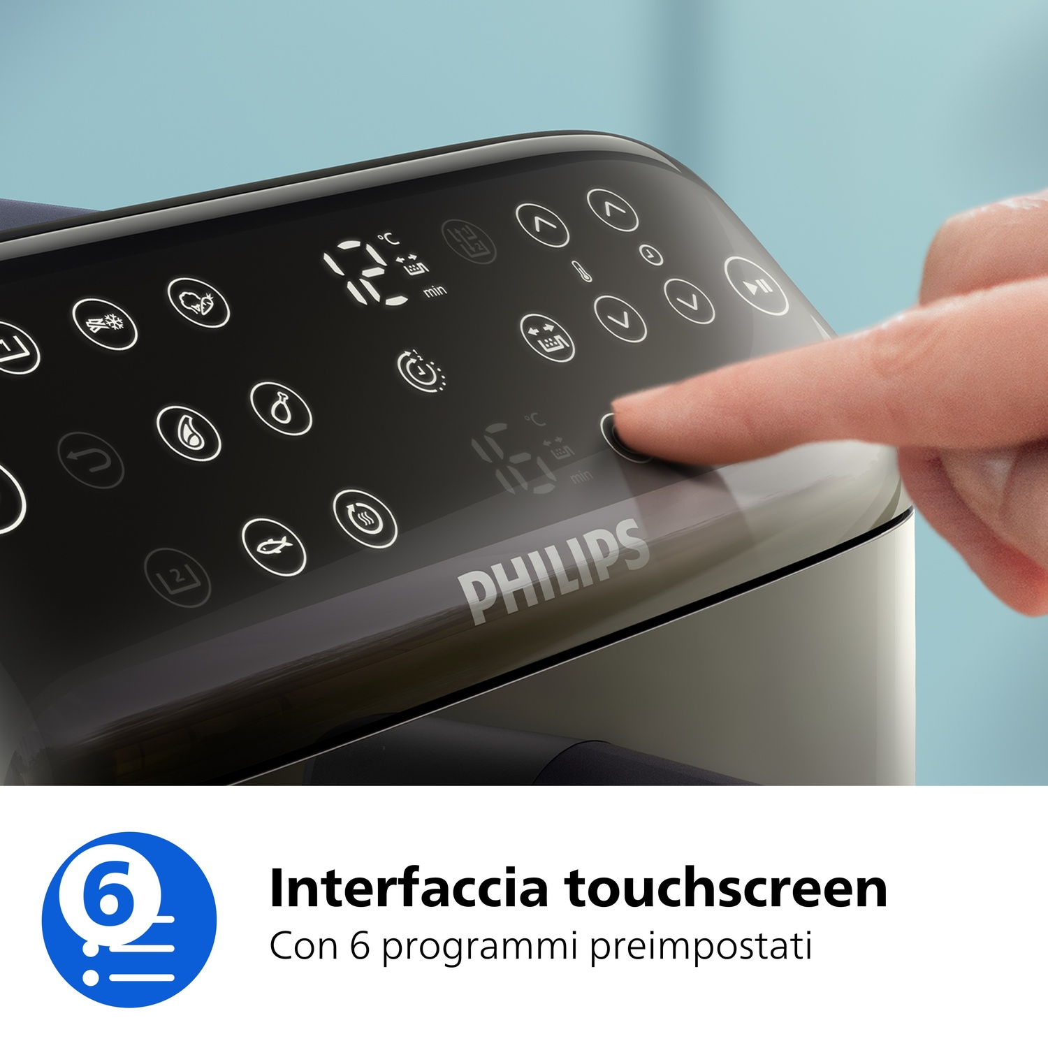 Una mano opera un display touchscreen Philips Airfryer con icone.