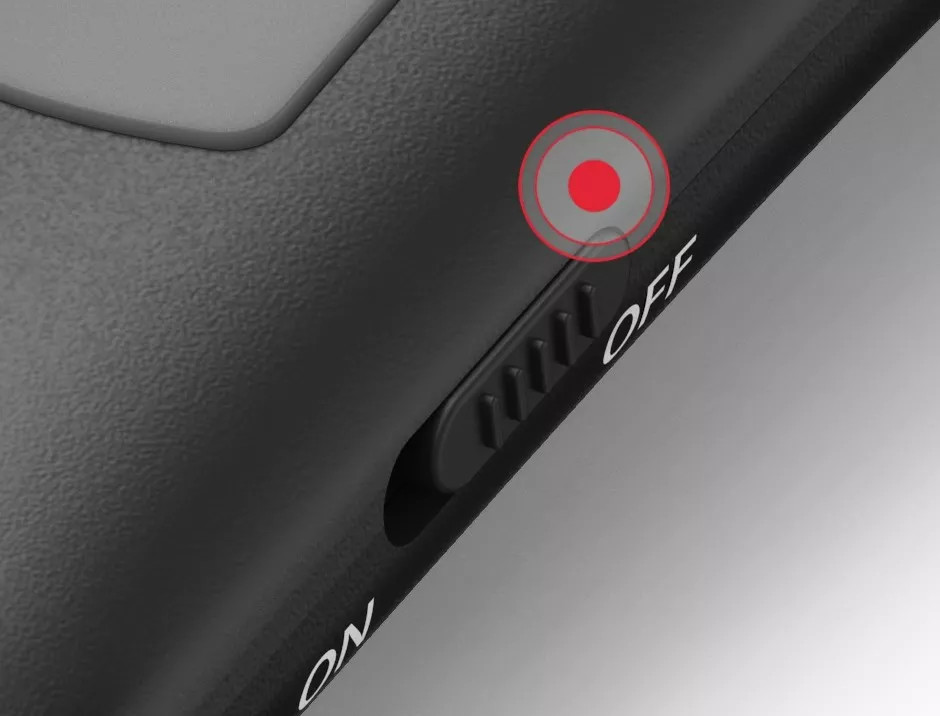 Przełącznik z napisem ON/OFF i czerwoną kropką nad słowem OFF.