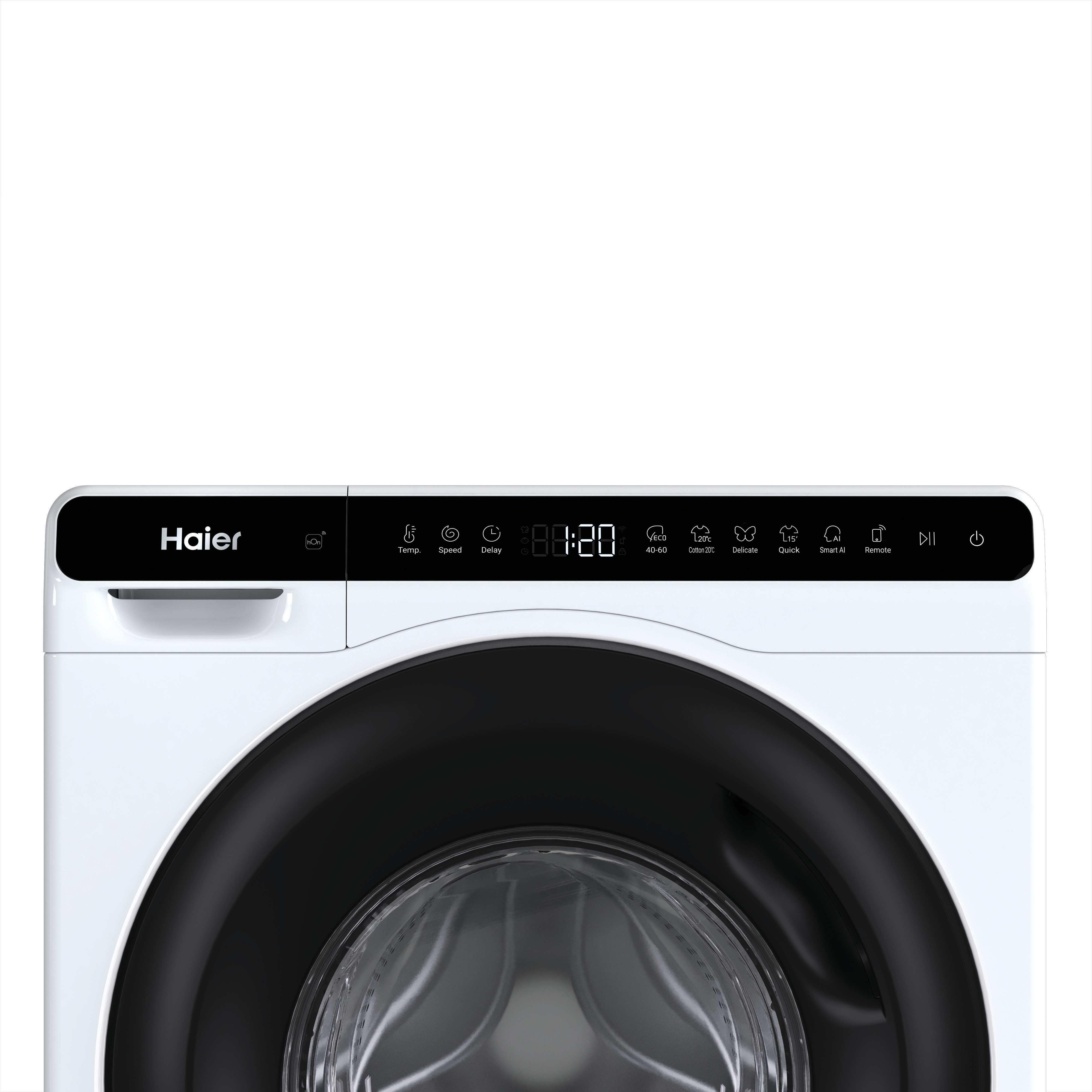 Ein weißer Haier Waschmaschinen-Bedienfeld mit digitalen Anzeigen und Symbolen.