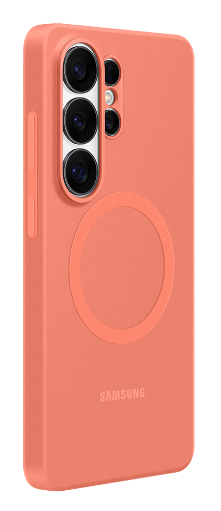 Una funda de teléfono color coral con tres lentes de cámara y un círculo.