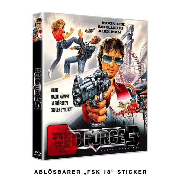 Blu-ray-Hülle mit Action-Motiv: Mann mit Waffe, kämpfende Personen, Achterbahn.