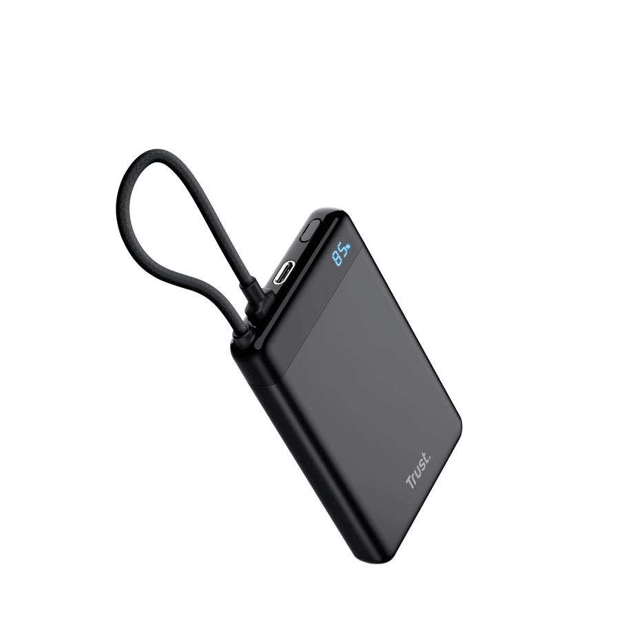 Fekete powerbank kábellel és 85%-os kijelzővel.