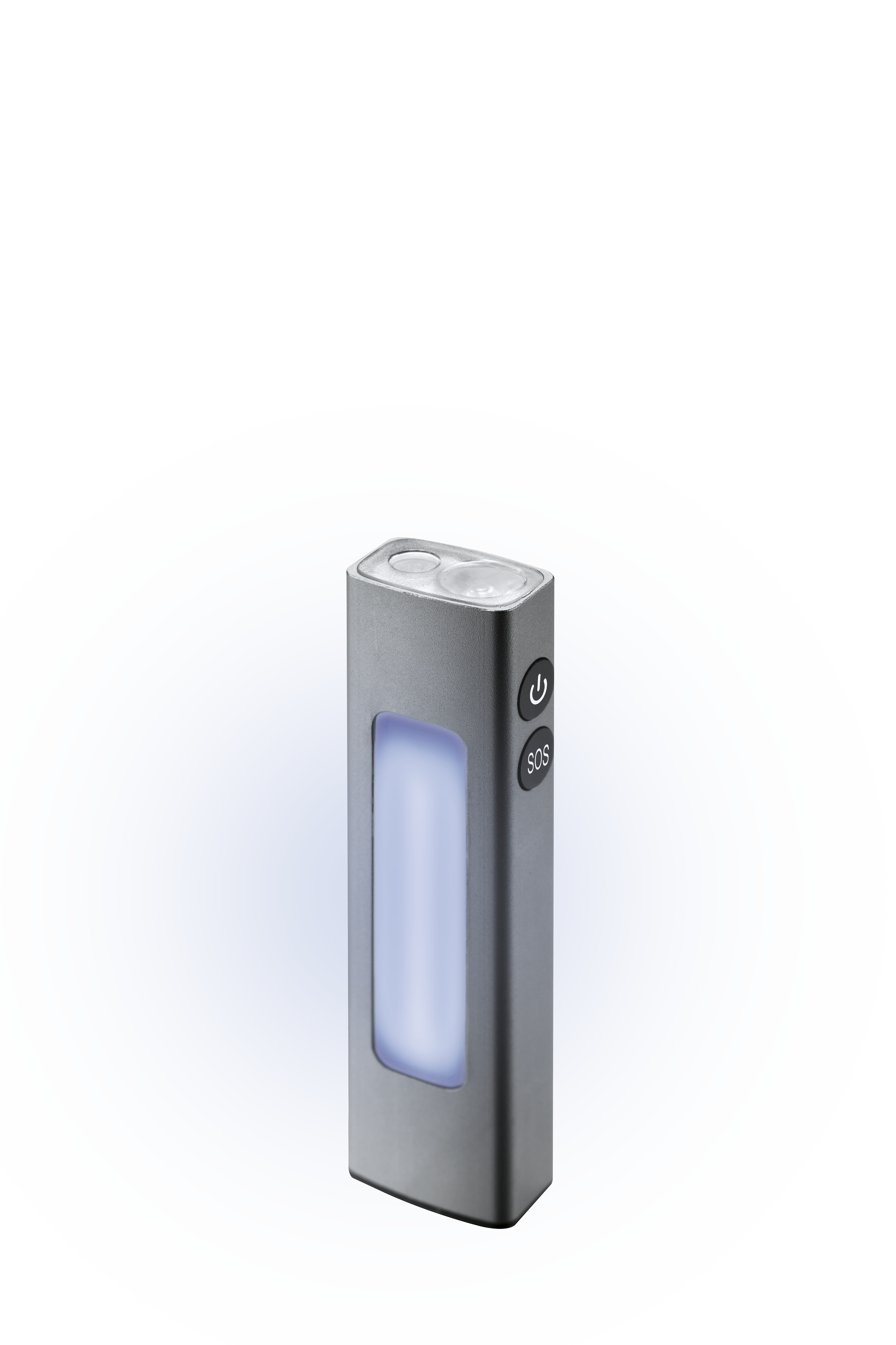 Zilveren zaklamp met blauw licht en SOS-knop op zwarte achtergrond.