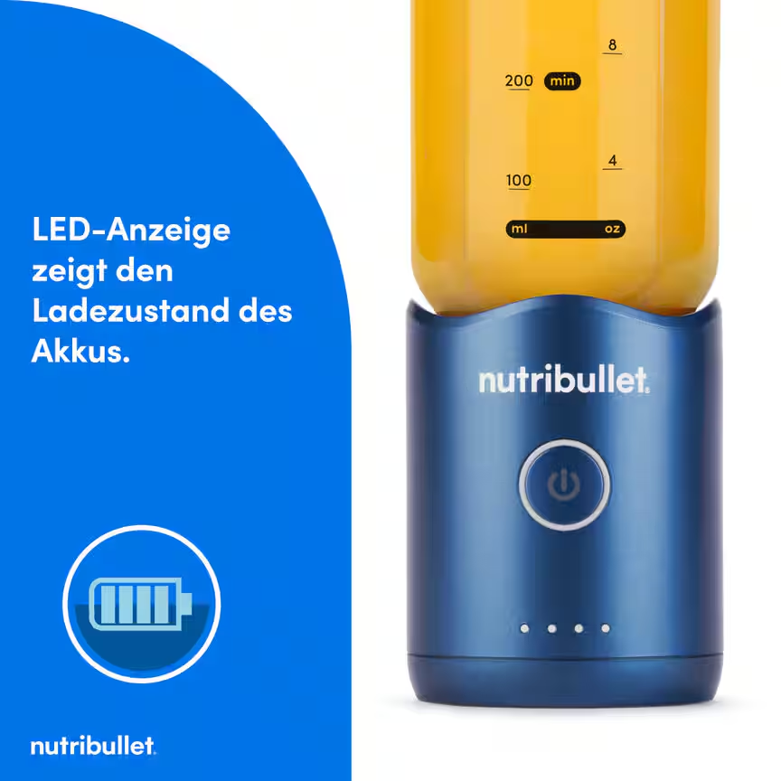 Nutribullet blu con succo giallo. Indicatore LED mostra il livello batteria.