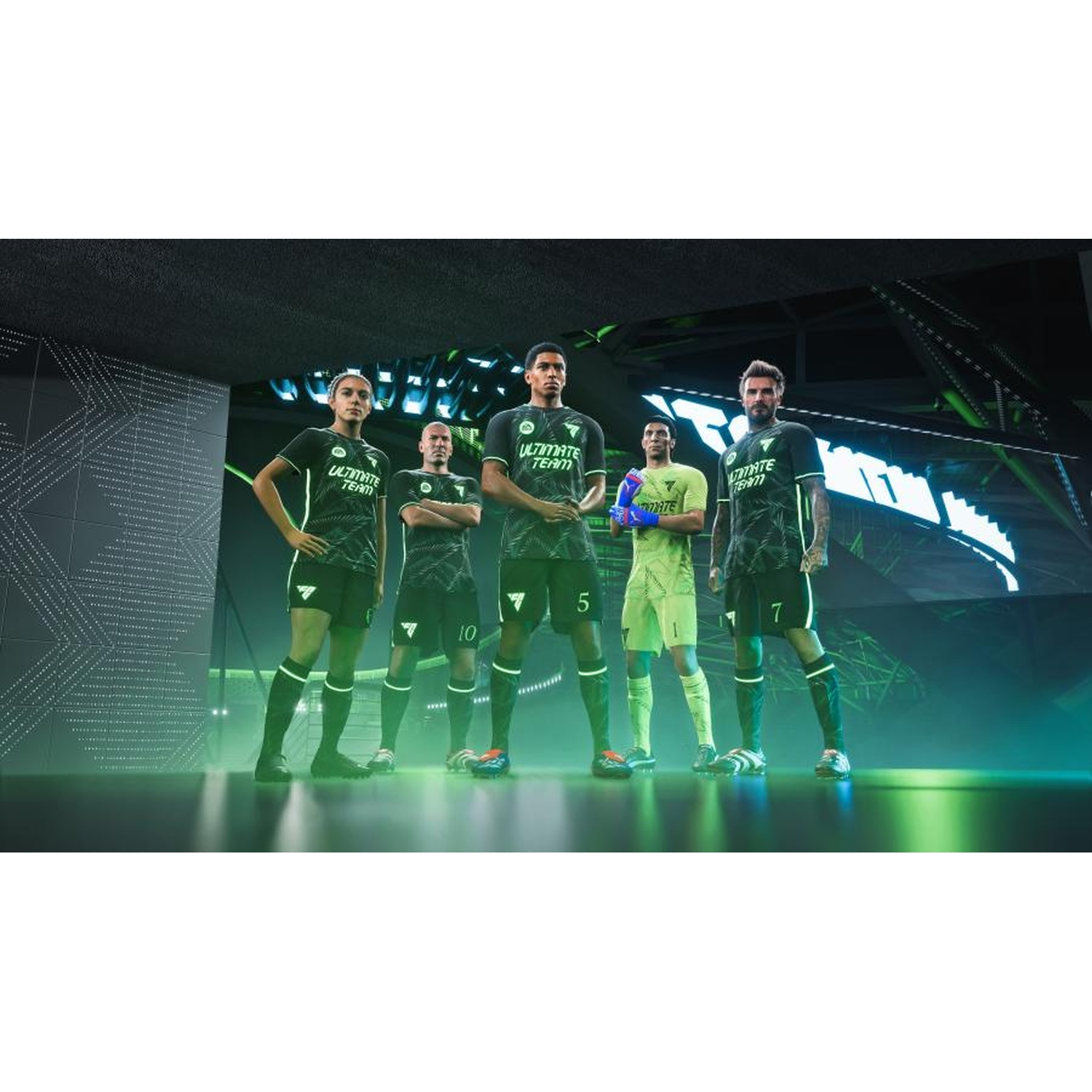 Vijf voetballers staan in donkere tenues en lichtgele shorts. Groen licht.