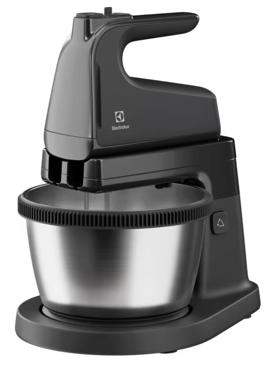 Czarny mikser ręczny Electrolux z misą ze stali nierdzewnej stoi na podstawie.