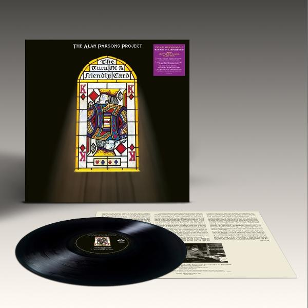 Vinyl-Schallplatte und Albumcover mit einem Buntglasfenster des Kartenkönigs.