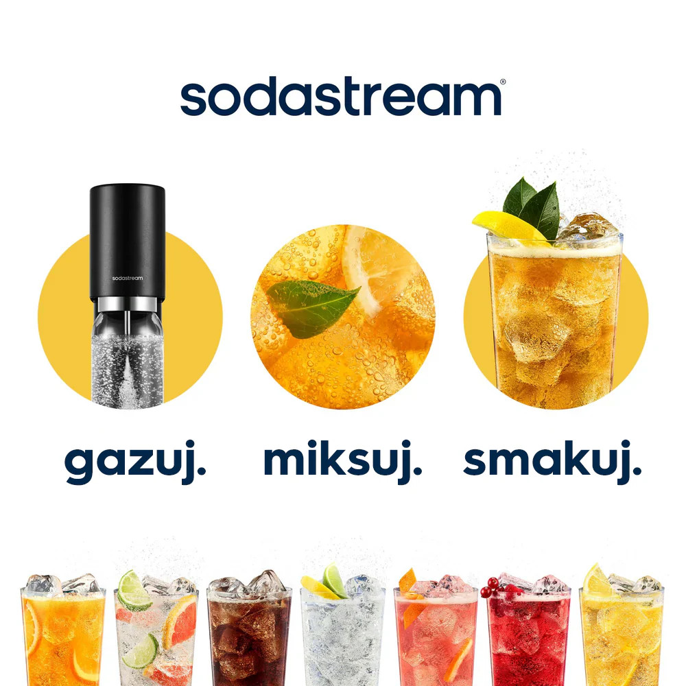 Urządzenie Sodastream, plasterki cytryny i zimny napój.