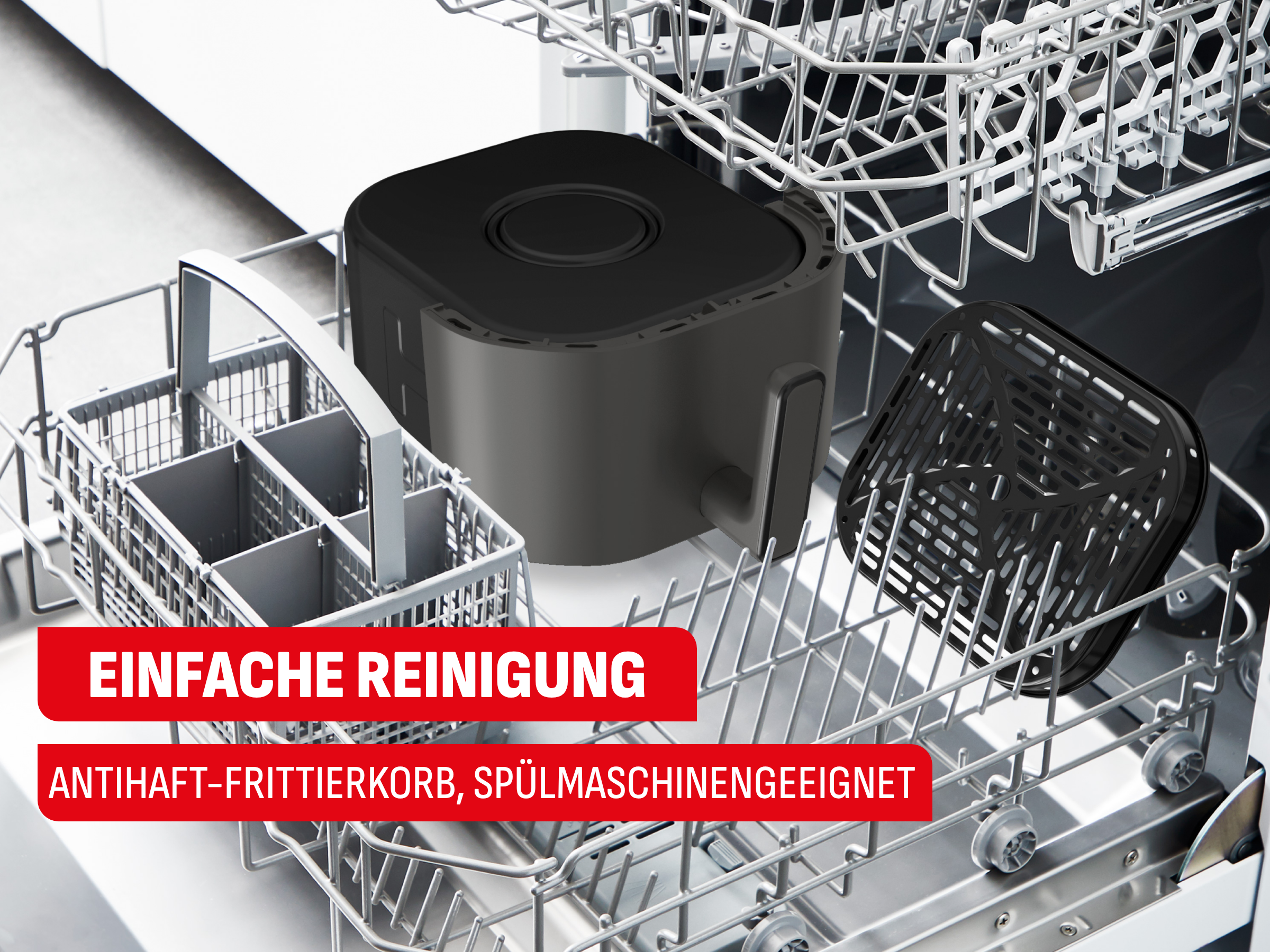 Ein schwarzer Airfryer-Korb und ein Geschirrkorb in einem offenen Geschirrspüler.
