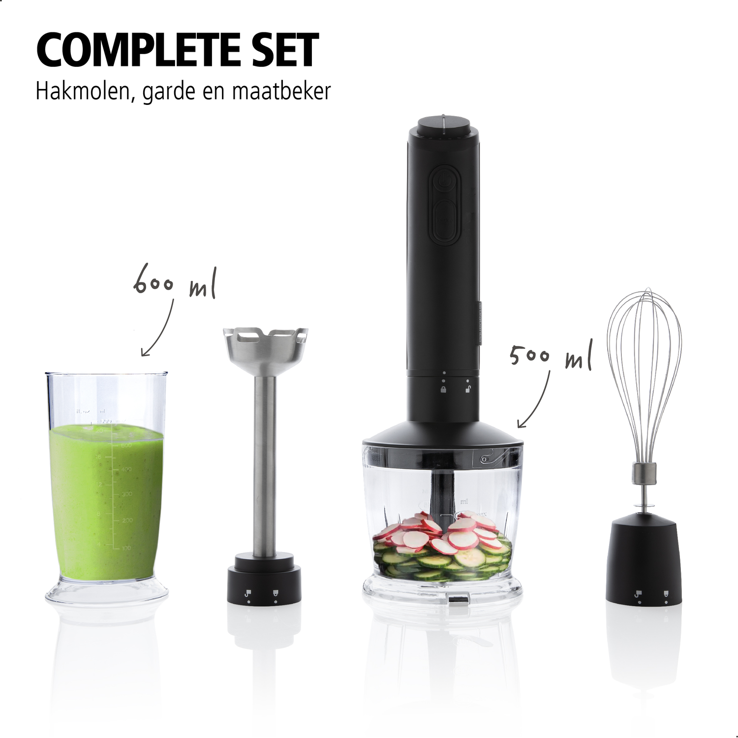 Een staafmixerset met beker, garde, hakmolen en maatbeker.