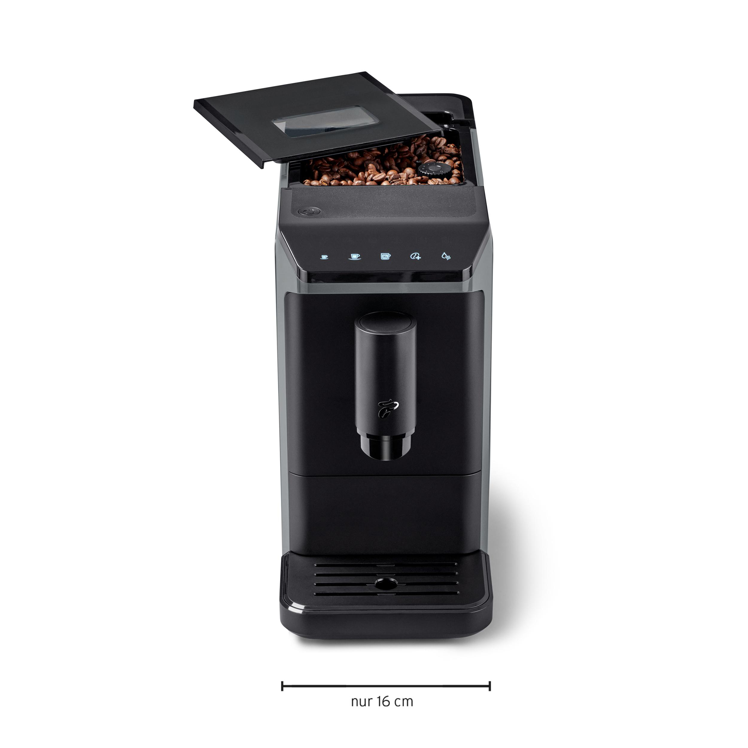 Kaffeemaschine mit geöffnetem Bohnenbehälter und Bedienfeld.