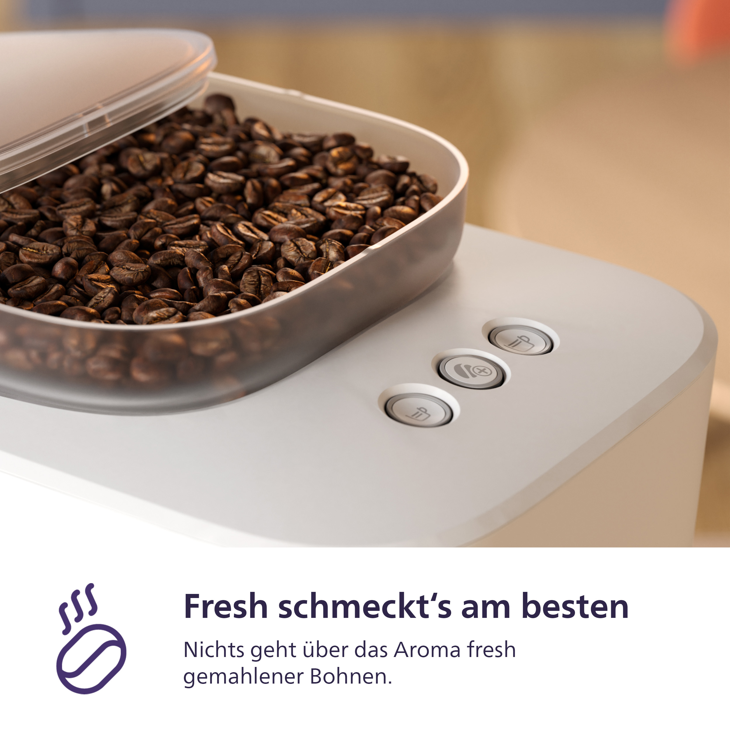 Kaffeebohnen in einem Behälter über einem Kaffeemaschinen-Bedienfeld.