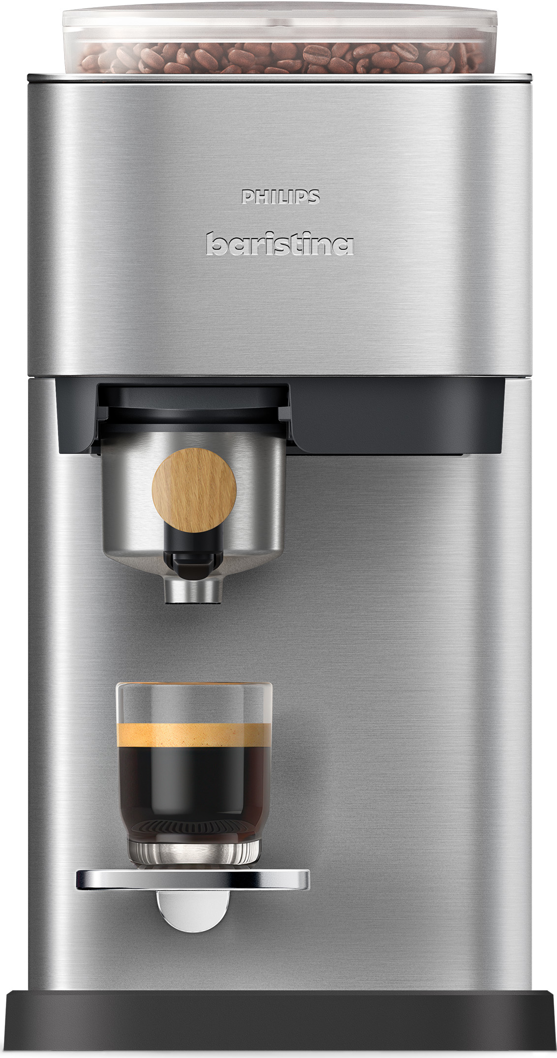 Eine silberne Kaffeemaschine mit einem Glas Espresso, gefüllt mit Kaffee.