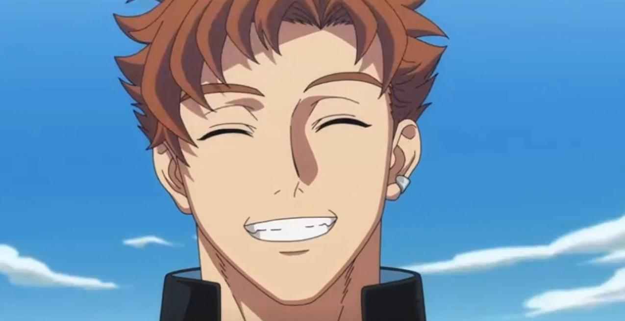 Ein Anime-Charakter mit braunen Haaren lächelt vor blauem Himmel mit Wolken.