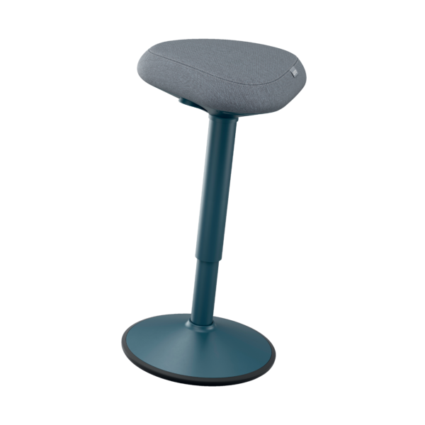 Ein blauer Hocker mit grauem Sitz und verstellbarem Fuß.