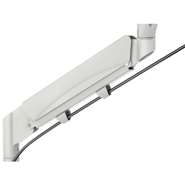 Ein heller Monitorarm mit einem schwarzen Kabel, das durch Clips geführt wird.