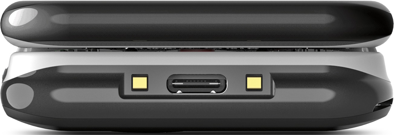 Gros plan d'un port USB-C avec deux ports jaunes à côté.