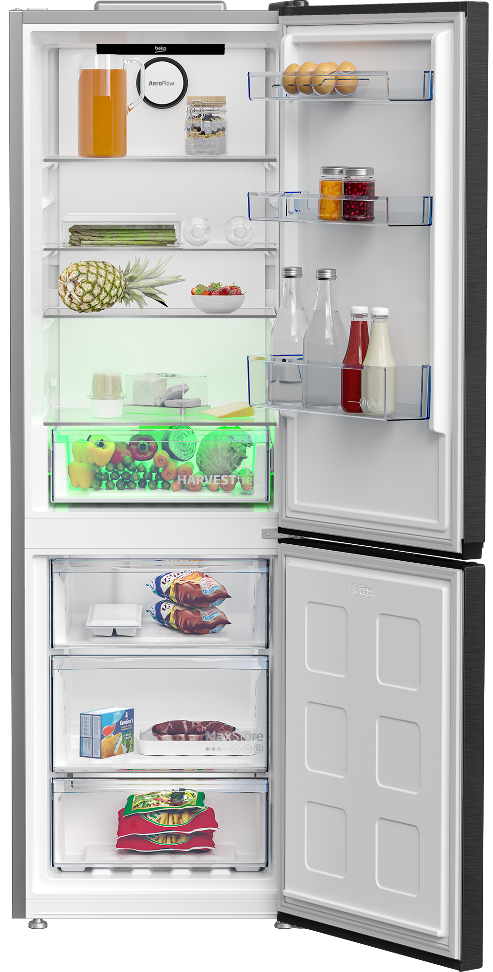 Otwarta lodówka z sokiem, jajkami, jagodami, warzywami, owocami i mrożonkami.