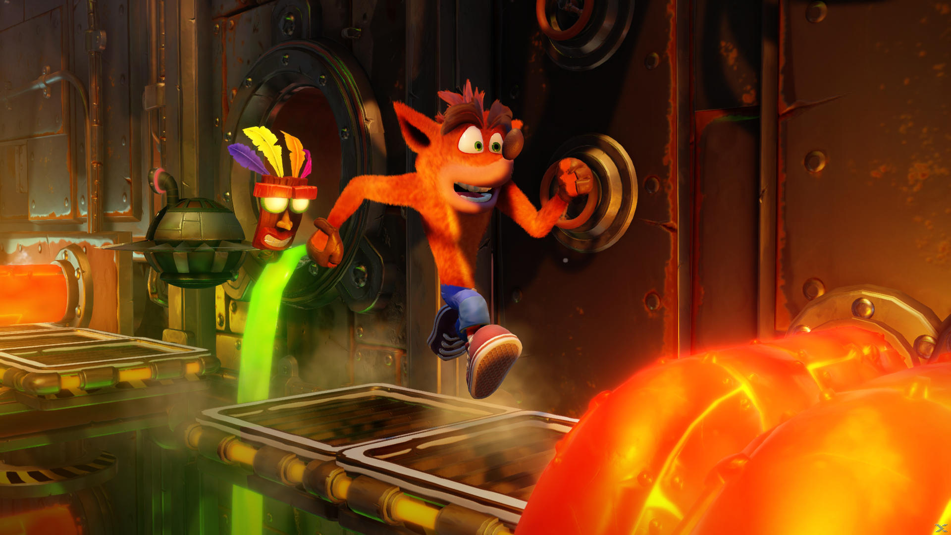 Crash Bandicoot biegnie w fabryce z zielonym płynem i lawą.