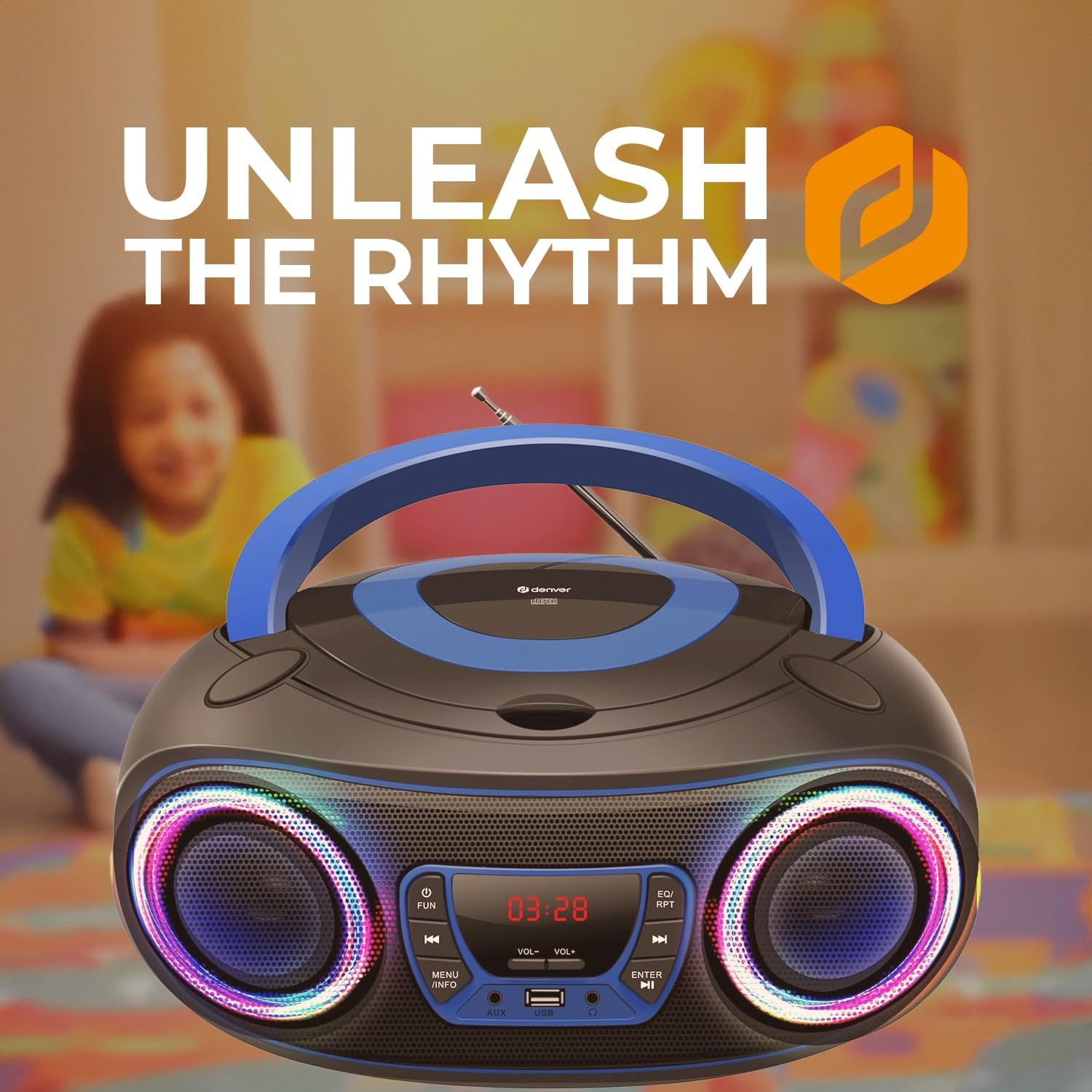 Un lecteur CD portable avec des lumières colorées et un enfant derrière.